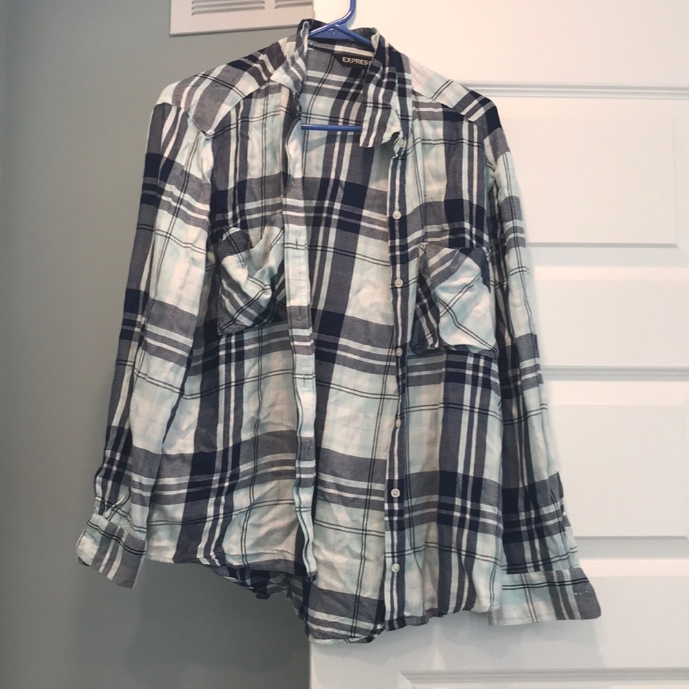 3/$10🌸- Plaid button up